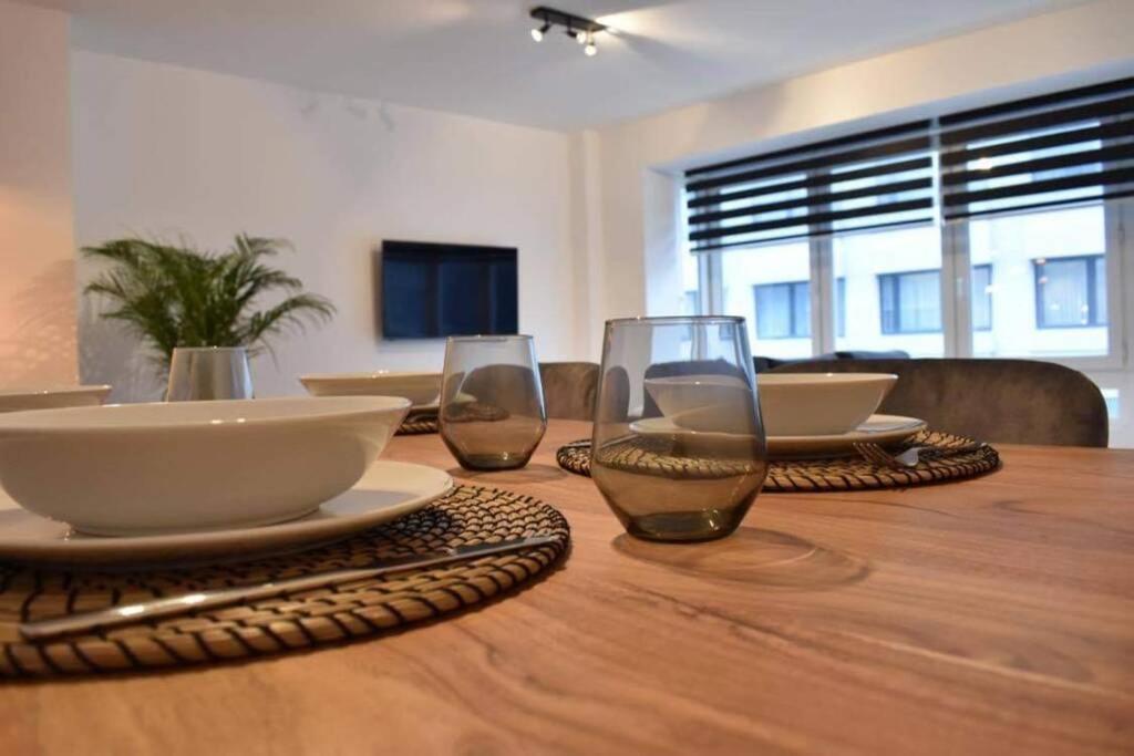 Vernieuwd Appartement Op 200M Van De Zee ออสเทนด์ ภายนอก รูปภาพ